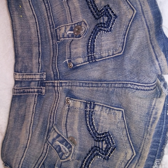 Rue 21 new shorts - Picture 3 of 4
